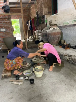lombok pottery studio's gallery (22) lombok pottery studio's gallery (22)