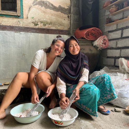 Family-friendly things to do in Lombok at Lombok Pottery Studio