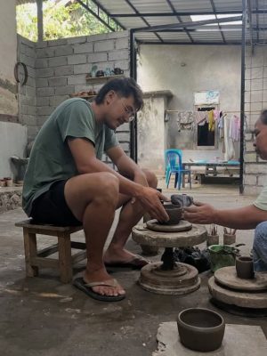 pottery class (2) pottery class (2)